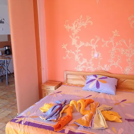 Apartament Karamanovi *